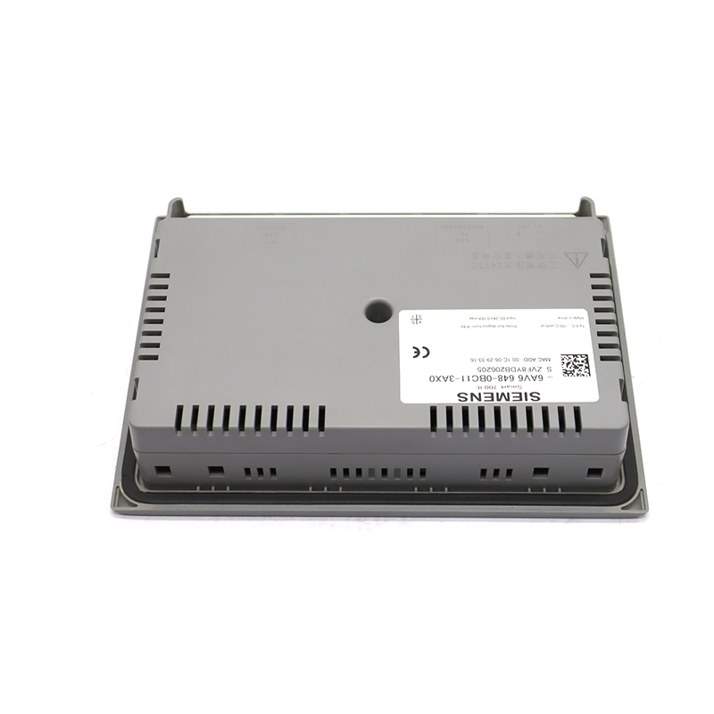 Siemens 6AV6648-0BC11-3AX0 – это базовая клавишная панель SIMATIC KP8 с монохромным ЖК-дисплеем STN размером 5.7 дюймов и разрешением 320×240 пикселей (QVGA). Панель имеет прочный пластиковый корпус со степенью защиты IP65, поддерживает протокол связи PROFIBUS DP и предназначена для простых операций и задач мониторинга оборудования, подходя для базовых операционных потребностей в промышленных условиях.