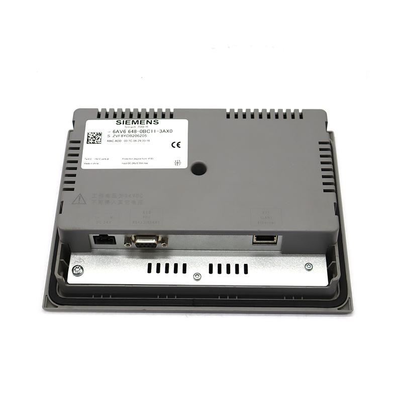 Siemens 6AV6648-0BC11-3AX0 – это базовая клавишная панель SIMATIC KP8 с монохромным ЖК-дисплеем STN размером 5.7 дюймов и разрешением 320×240 пикселей (QVGA). Панель имеет прочный пластиковый корпус со степенью защиты IP65, поддерживает протокол связи PROFIBUS DP и предназначена для простых операций и задач мониторинга оборудования, подходя для базовых операционных потребностей в промышленных условиях.