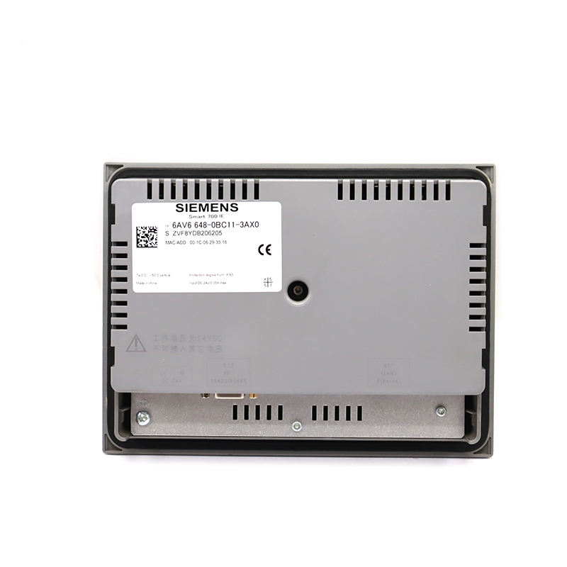 Siemens 6AV6648-0BC11-3AX0 – это базовая клавишная панель SIMATIC KP8 с монохромным ЖК-дисплеем STN размером 5.7 дюймов и разрешением 320×240 пикселей (QVGA). Панель имеет прочный пластиковый корпус со степенью защиты IP65, поддерживает протокол связи PROFIBUS DP и предназначена для простых операций и задач мониторинга оборудования, подходя для базовых операционных потребностей в промышленных условиях.
