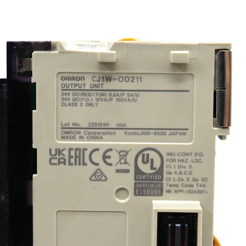 Omron CJ1W-0D211