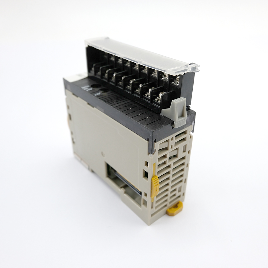 OMRON CJ1W-DA08V