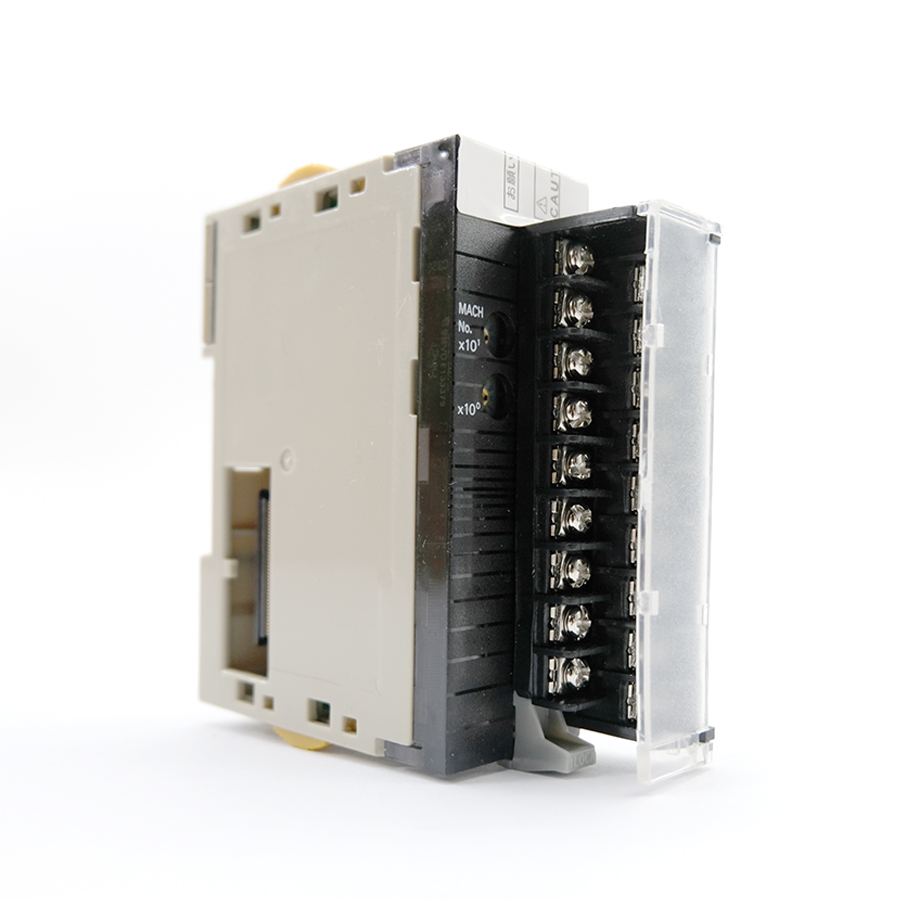 OMRON CJ1W-DA08V