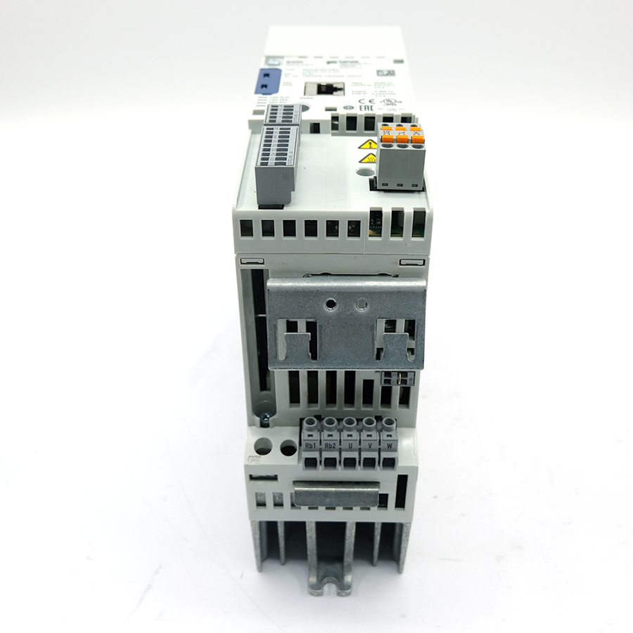 Original lenze E84AVSCE5512SX0 inverter