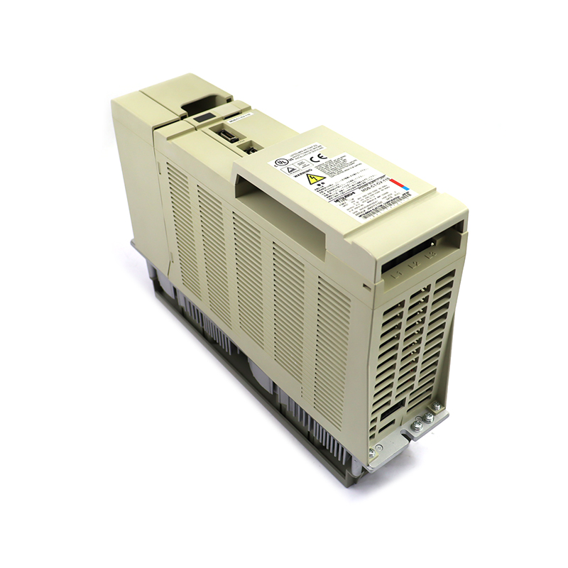 Блок сервопривода Mitsubishi Electric MDS-C1-CV-110 (11кВт, 3-фазный 200V)