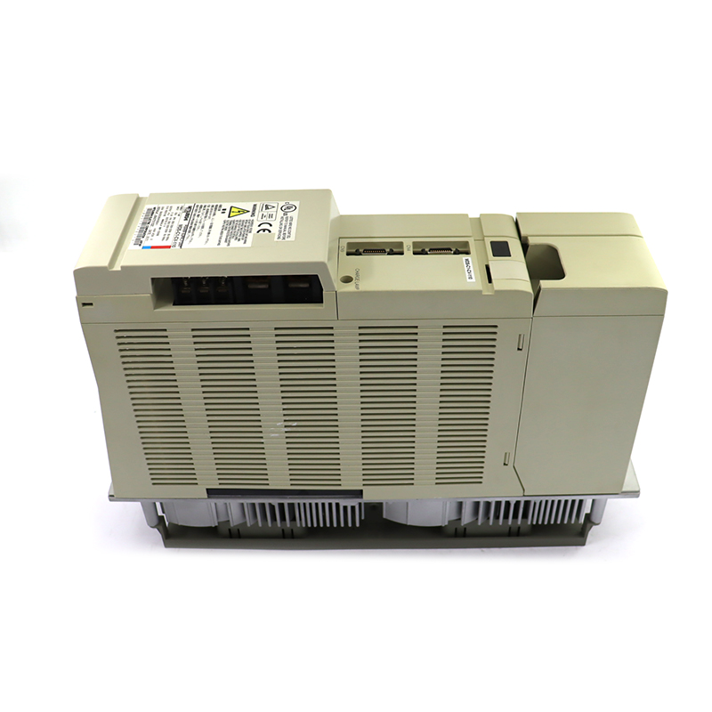 Блок сервопривода Mitsubishi Electric MDS-C1-CV-110 (11кВт, 3-фазный 200V)