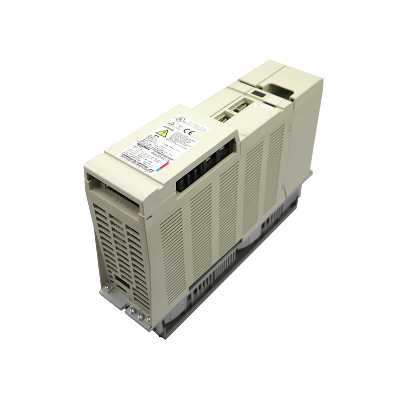 Блок сервопривода Mitsubishi Electric MDS-C1-CV-110 (11кВт, 3-фазный 200V)