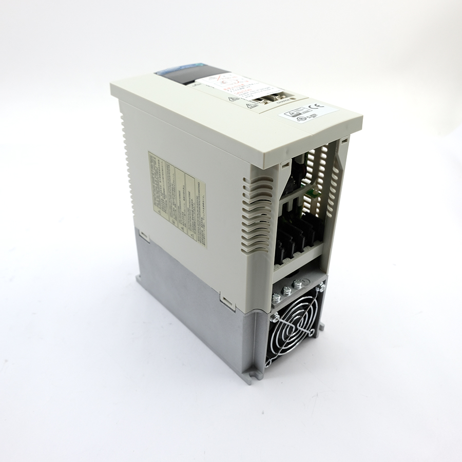 Сервоусилитель Mitsubishi Electric MR-J2S-200A (2.0кВт, 3-фазный 200V)